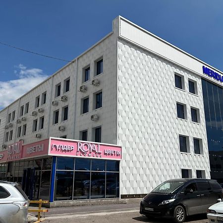 Meridian Karagandy Esterno foto